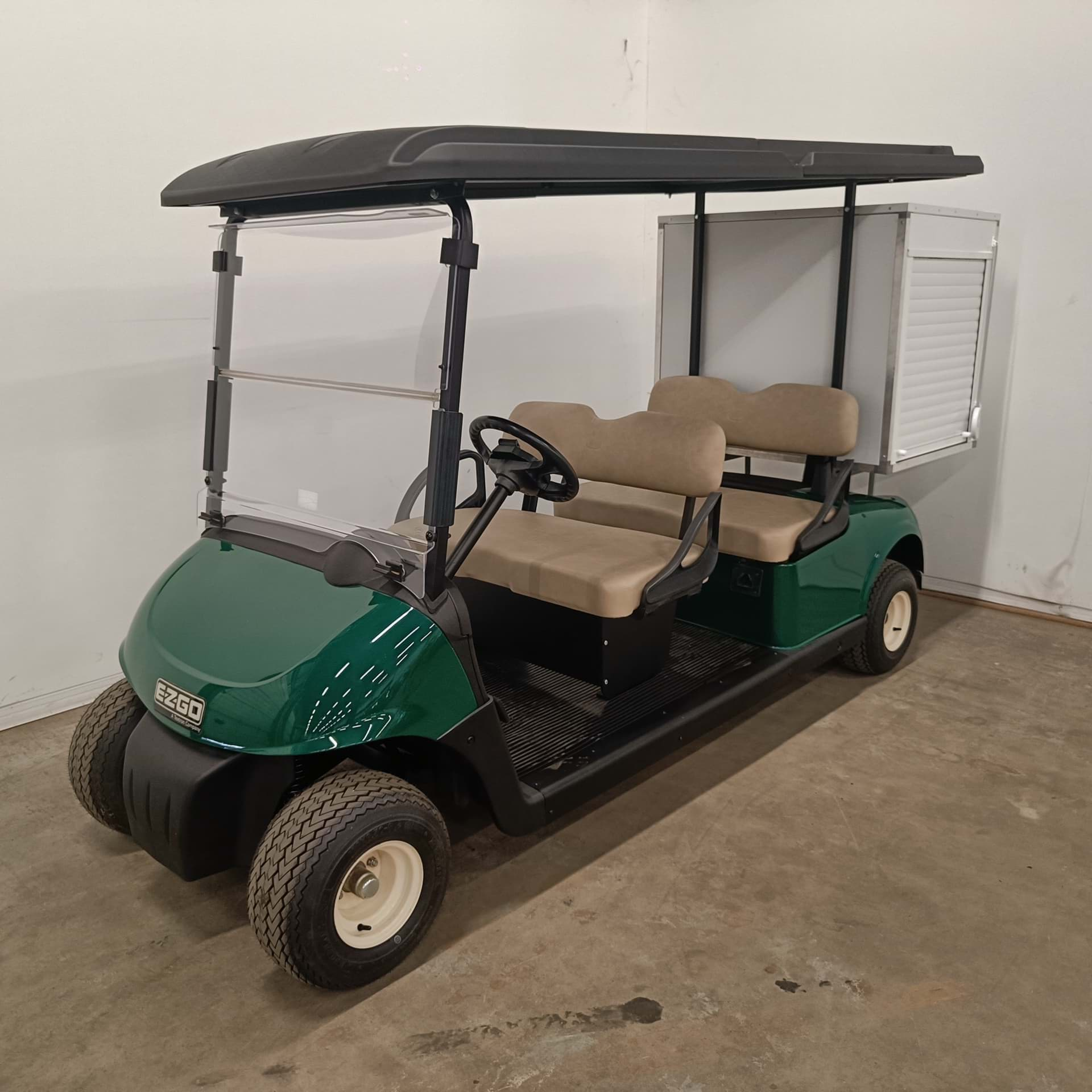 Picture of Refurbished- 2015 - Electric - EZGO - RXV - Closed Cargo Box - Green